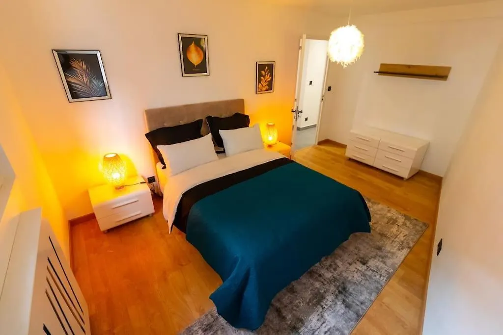 Parking Gratuit - Chic Et Elegant A Villeurbanne - Tout Fourni France